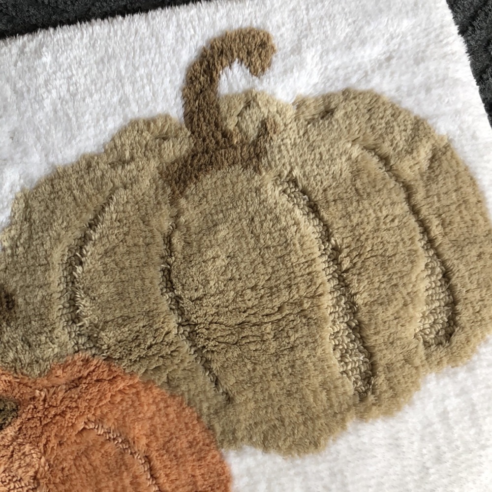Autumn PUMPKINS Bath Mat Rug - Picture 5 of 9